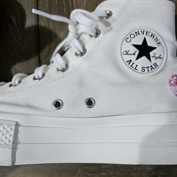 Converse Chuck Taylor All Star Lift Platform Floral Embroidery, Womens size 8.5 - Picture 14 of 14